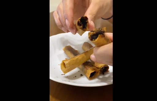 聽見酥脆的聲音　烤箱就能做花生醬肉鬆蛋捲