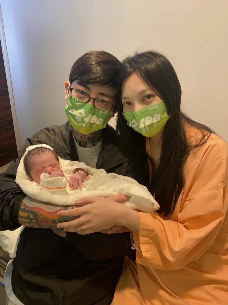 謝和弦分享一家3口的幸福合照。謝和弦提供