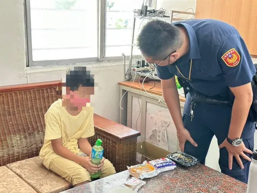 花蓮國小生不想上學　他翹課30分鐘就被警察叔叔找到了