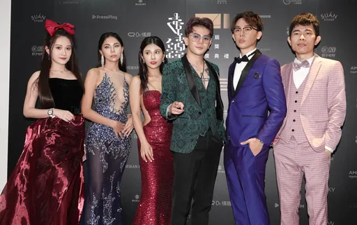 走鐘獎星光大道|反骨男孩合體!艾瑞絲沒穿內褲因為才去割下體 孫生掛急診手臂針孔扎眼