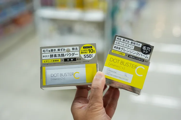 DOT BUSTER（ドットバスター）酵素洗顏粉之所以熱賣，在於添加維生素C誘導體。田欣雲攝