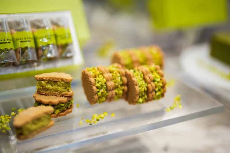 每天限量銷售的Pistage開心果奶油夾心餅乾頗具人氣。田欣雲攝