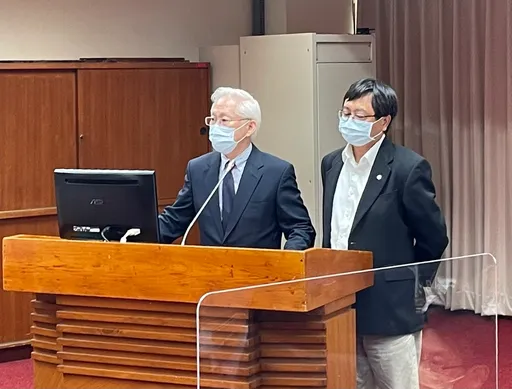 林智堅中華大學論文查3個月未果！藍委批「護航、雙標」　竹科：再給15天回覆