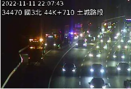 約晚間10時許，現場恢復交通。翻攝畫面