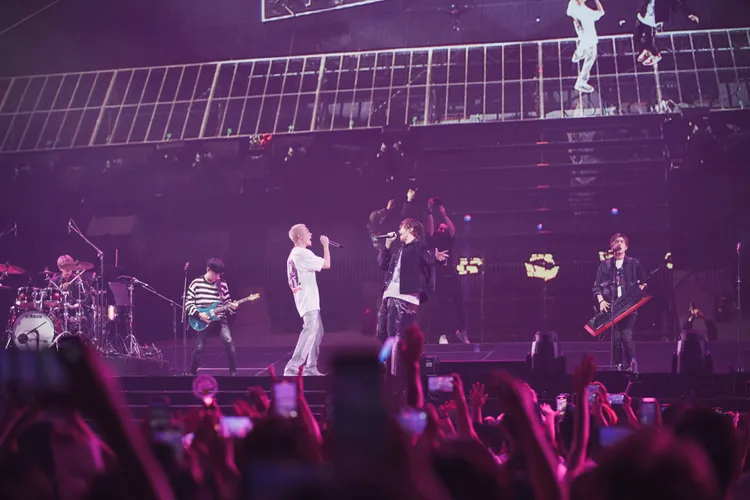 八三夭是周湯豪今晚演唱會嘉賓。環球提供