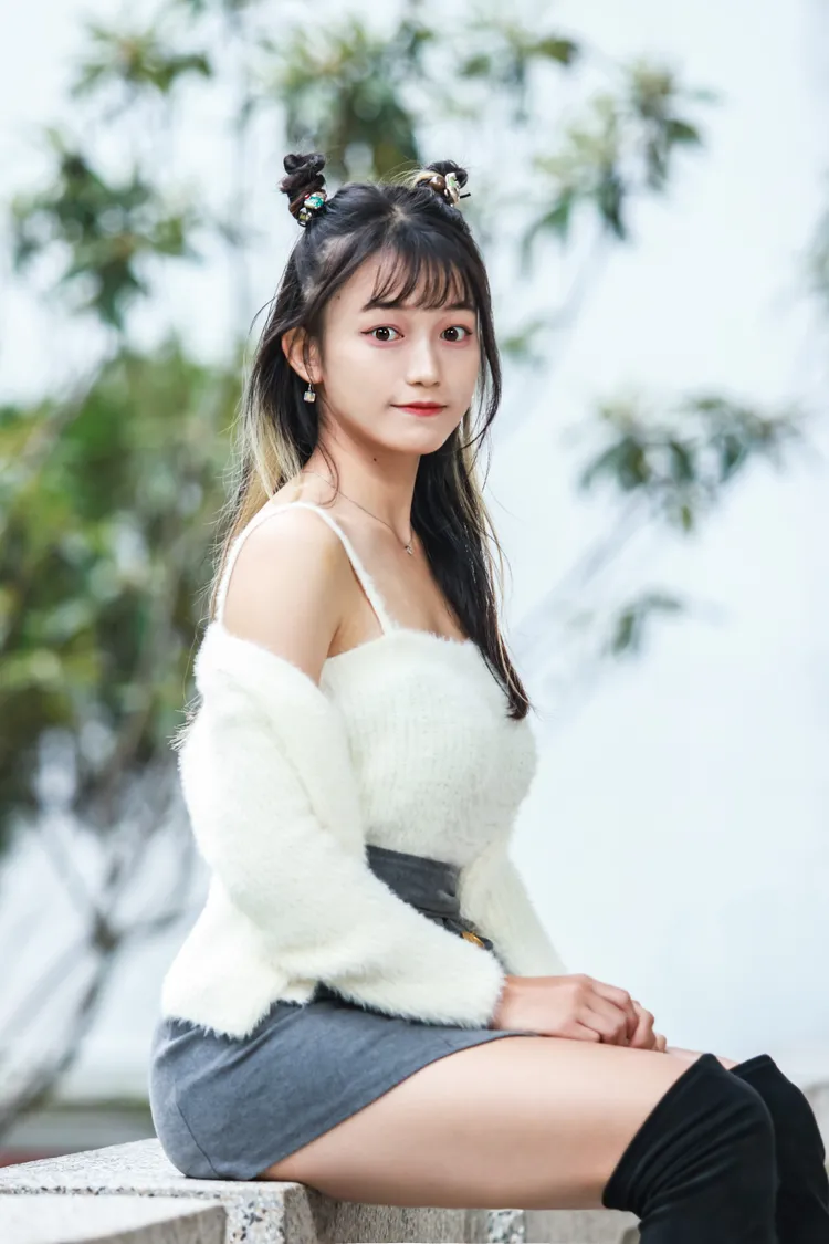 射手座的鄭如慧，形容自己個性大膽熱血，勇於嘗試。趙世平攝