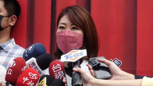 柯P首度休會期提覆議案！藍綠開砲搞突襲　市府回轟：本就是議員權責