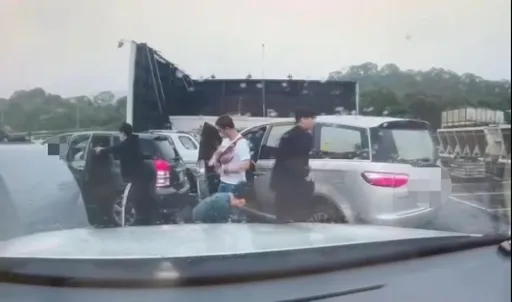 車禍和解喬不攏！莽男揪人為友出氣　砸店、毀車不到3小時全被逮