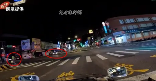 驚悚影片曝光！未注意行人號誌變紅燈　桃園女遭2車撞擊輾斃