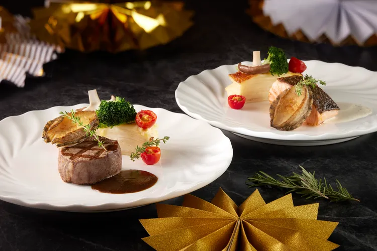 寒舍艾麗酒店12/31跨年夜於La Farfalla義式餐廳祭出兩個場次，其中晚間6點至9點時段，半自助式饗宴每位2680元+10%。業者提供