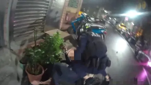 通緝犯謊報身分受檢被識破 襲警逃逸20公尺遭活逮