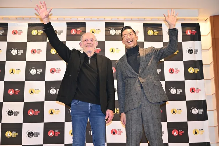 AKIRA（右）開心與《回到未來》男星克里斯多福洛伊德同台。翻攝AKIRA IG