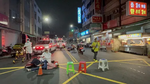 路口機車互撞 女騎士腳踝變形骨折送醫