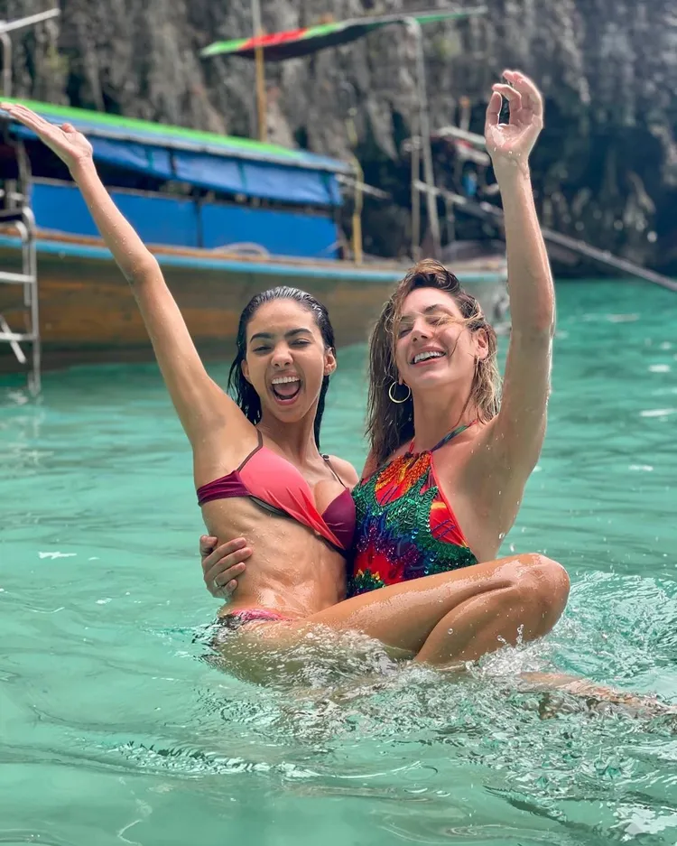 2021年4月，瓦倫汀發布兩人同遊泰國的合影。翻攝fabiolavalentinpr IG