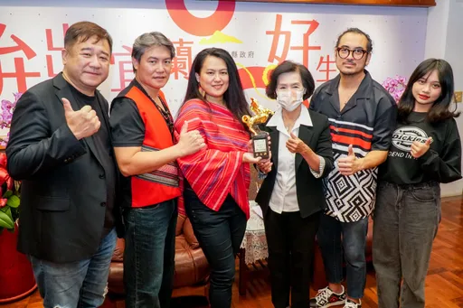 《哈勇家》金馬獎奪2獎大放異彩 劇組返鄉感恩林姿妙肯定