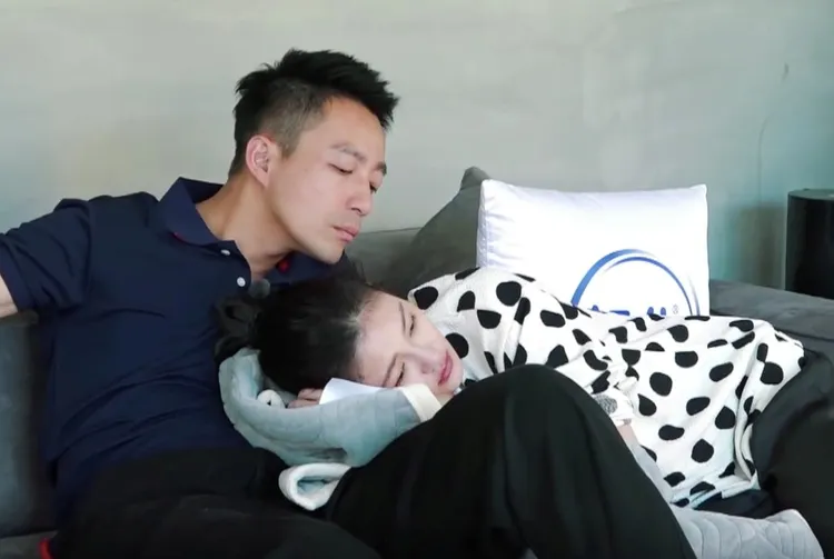 大S（右）與汪小菲恩愛已成往事。翻攝幸福三重奏微博