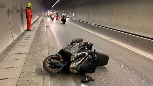 重機騎士台64觀音山隧道疑酒駕自摔　辯稱「只有吃薑母鴨沒喝酒」