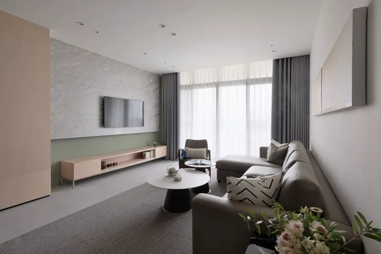 驛館房型格局方正、採光良好，並規劃有寬敞的客廳空間。御盟提供