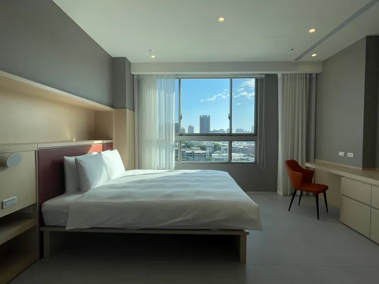 「御盟國際驛館」提供56坪至77坪的空間規劃，打造2房至4房的住宿格局。黃盈甄攝