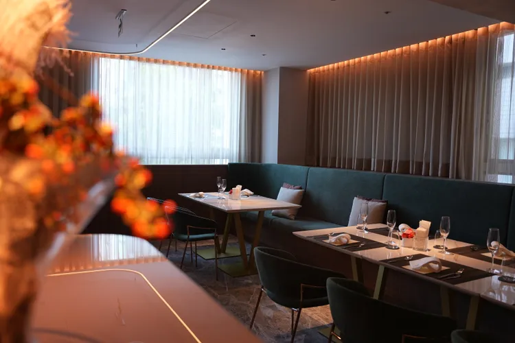 「AW Restaurant」提供專業法餐。黃盈甄攝