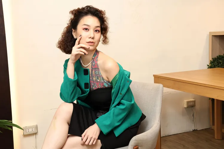 許乃涵透露每場情慾戲都有不同難度，但「沙發戲」很考驗技術。葉志明攝