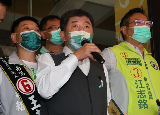 「掮客題」陳時中要薛瑞元答 黃珊珊諷:喊總幹事嗎?