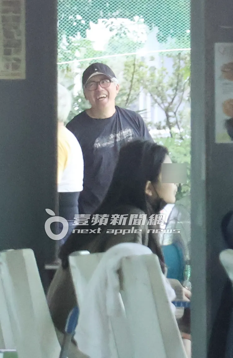 張宇相當開心的與教練交談。特勤中心攝