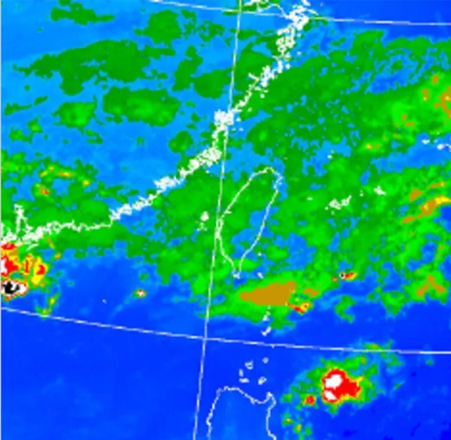 鋒面雲層籠罩台灣上空。氣象局
