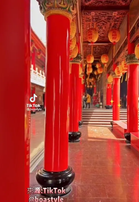 正統鹿耳門聖母廟除拜媽祖，也是知名求月老聖地。TikTok@boastyle 提供
