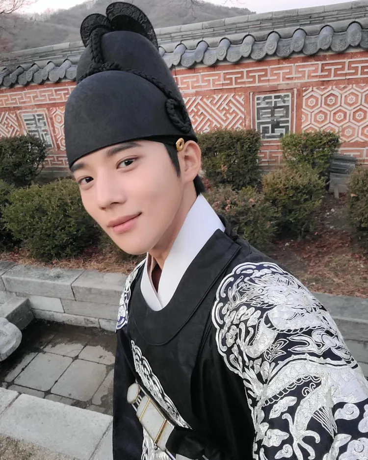 文相敏因「成枏大君」一角，大受歡迎。翻攝文相敏IG