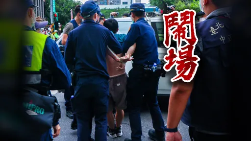 陳時中遊行出狀況!男子持刀威脅交出麥克風 遭警噴辣椒水