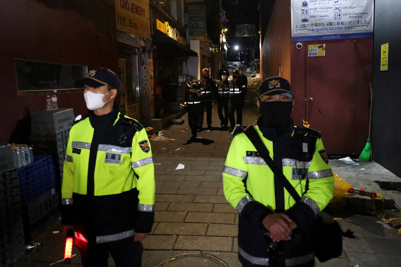 梨泰院所在的龙山区,员警虽事先提交报告警告,但遭高层忽视。路透社