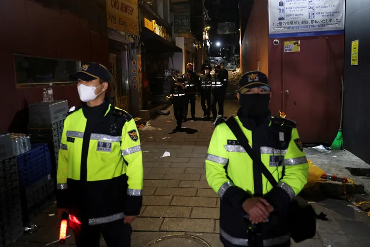 梨泰院所在的龍山區，員警雖事先提交報告警告，但遭高層忽視。路透社