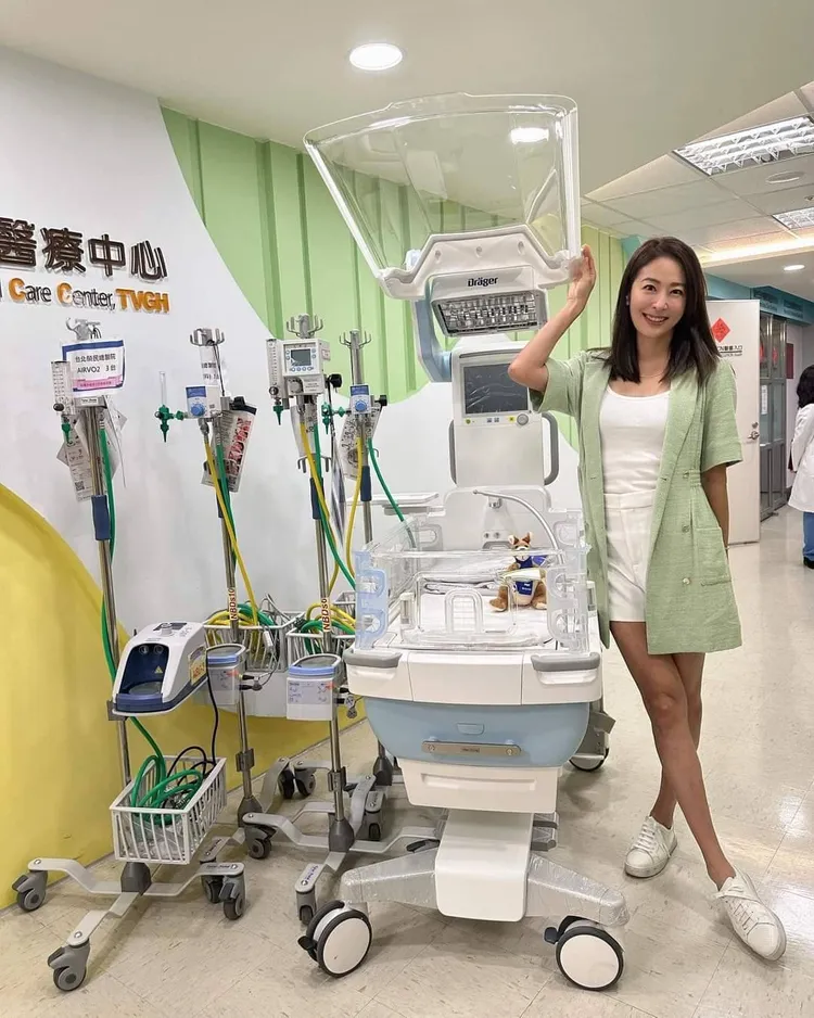 賈永婕為了物資、醫療器材全台跑透透。翻攝賈永婕臉書