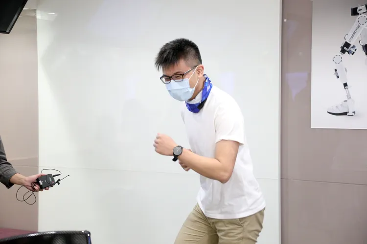 林先生經過3個月復健，從臥床恢復到可跑跳。陳明中攝