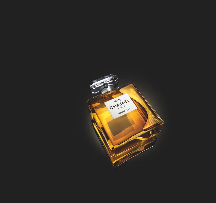 香奈兒N°5典藏香水，100ml／6080元。品牌提供