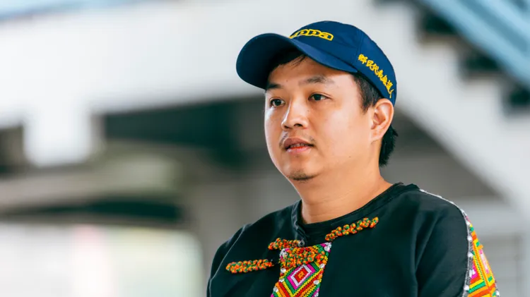 年僅33歲的鄉代候選人白布農認為，部落擺脫金錢賄選，財力較弱的年輕人才有勇氣和機會，參與政治為民服務。古和純攝