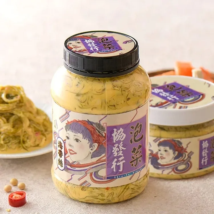 協發行泡菜黃金海帶絲11/10-11/11限時48小時下殺3折，原價360元，只要111元。業者提供