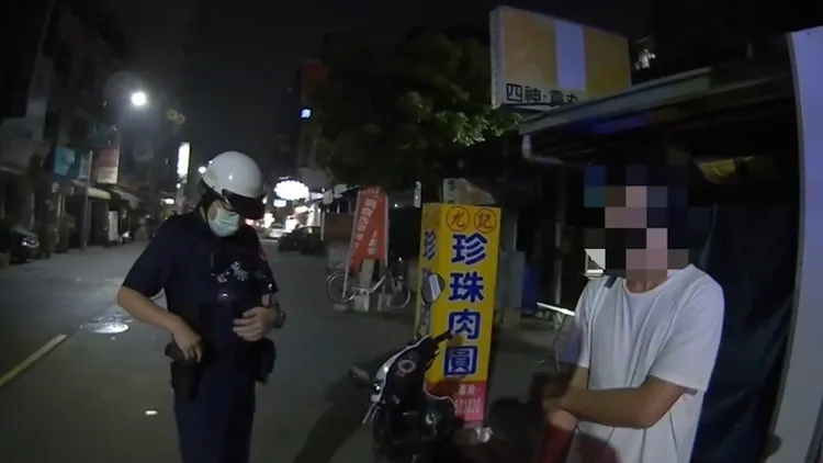 李男酒駕又被搜出毒品。警方提供
