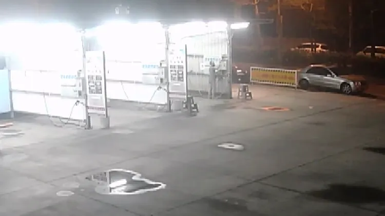 竊賊駕賓士車犯案。民眾提供