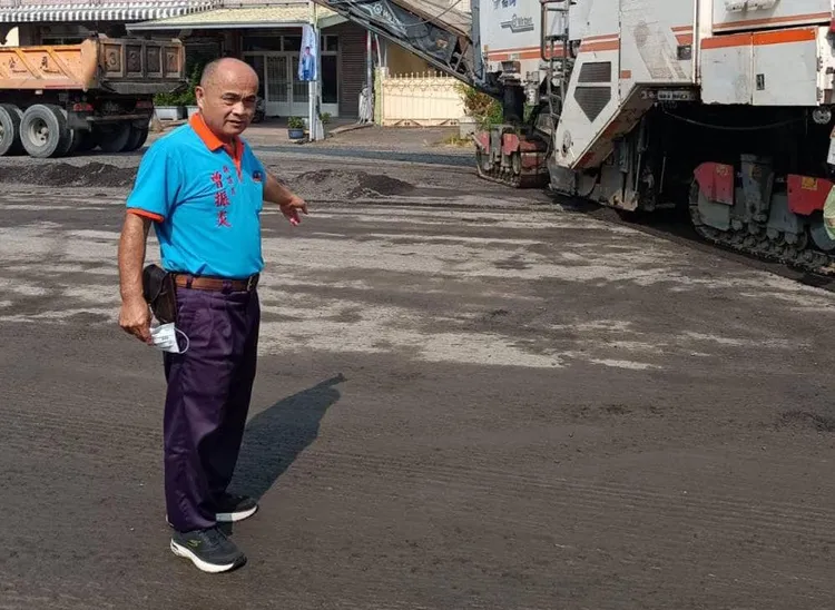 由於樁腳已經坦承不諱，曾振炎卻否認，因此目前仍在地檢署訊問中。翻攝曾振炎臉書