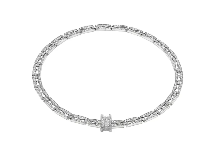 B.zero1 Rock Chain18K白金鑲鑽頸鍊，約209萬6000元。品牌提供