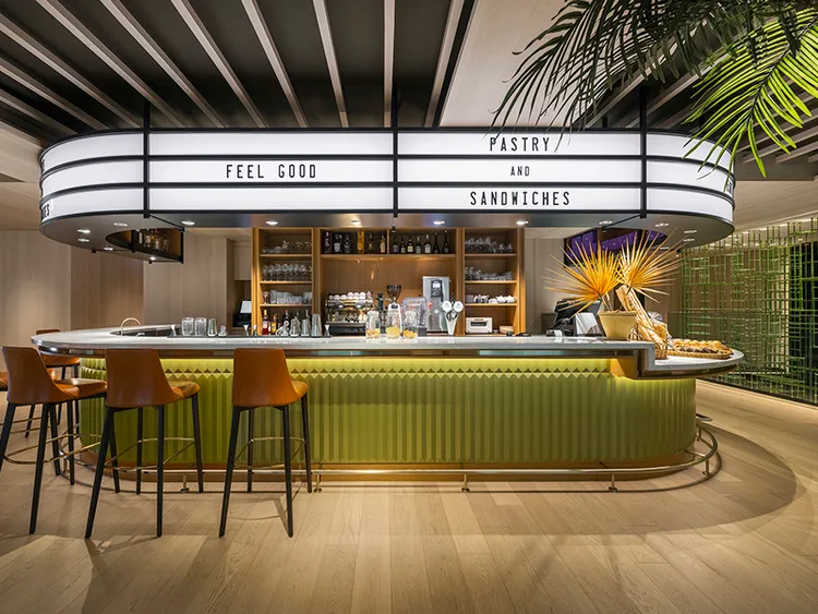 由愛馬仕Hermès御用團隊設計建築外觀的新開幕飯店「寒居酒店」，輕奢質感的空間氛圍獲得網友力挺。易遊網提供