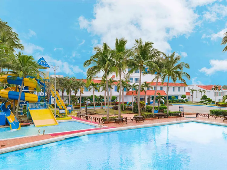 於全台最南端的海洋主題飯店-「統一渡假村-墾丁海洋體驗樂園」，為南台灣的渡假飯店奪下一席優勝。易遊網提供