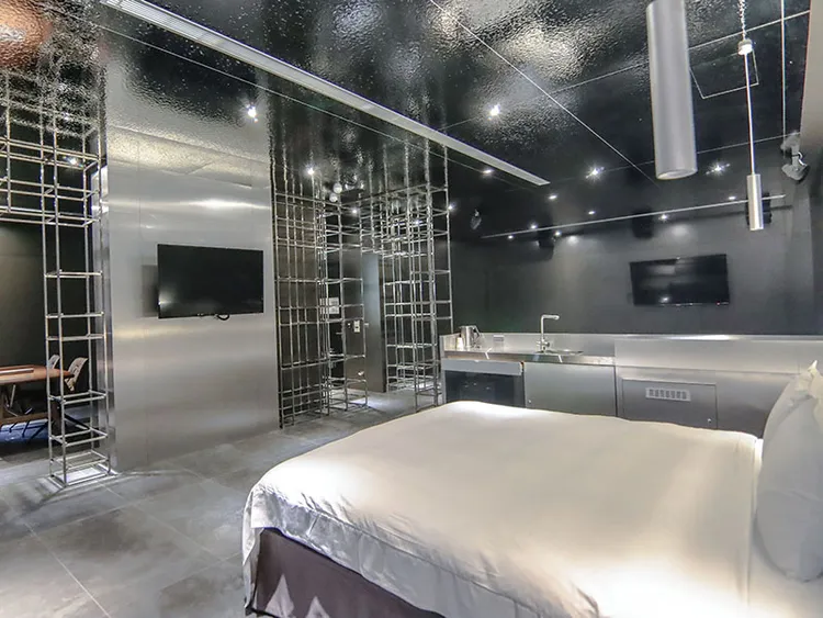 隸屬嘉楠集團的「風華渡假旅館-虎尾館」，以具有工業風的特色房型，第一次參賽就順利取得優勝。易遊網提供