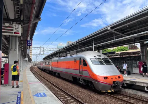 驚傳火車駕駛「吸毒未吊照」仍可開車 台鐵局長:二次檢驗是陰性