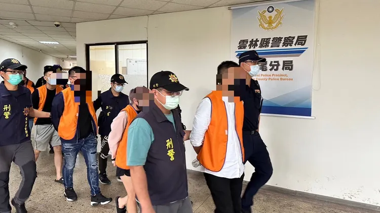 警方出動快打部隊逮捕涉案6人移送法辦。民眾提供