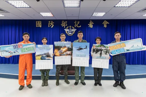 國軍2023形象月曆一次看! 19歲女學生喊:從軍是為守護身邊美好事物