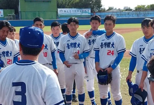 台體大日籍學生永田颯太郎(24)在台灣打完最後一戰梅花旗。  王覺一攝