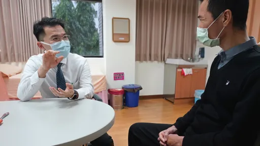 衝浪受傷四肢癱瘓!慈濟植入脊髓電刺激器治療 病患恢復行走能力